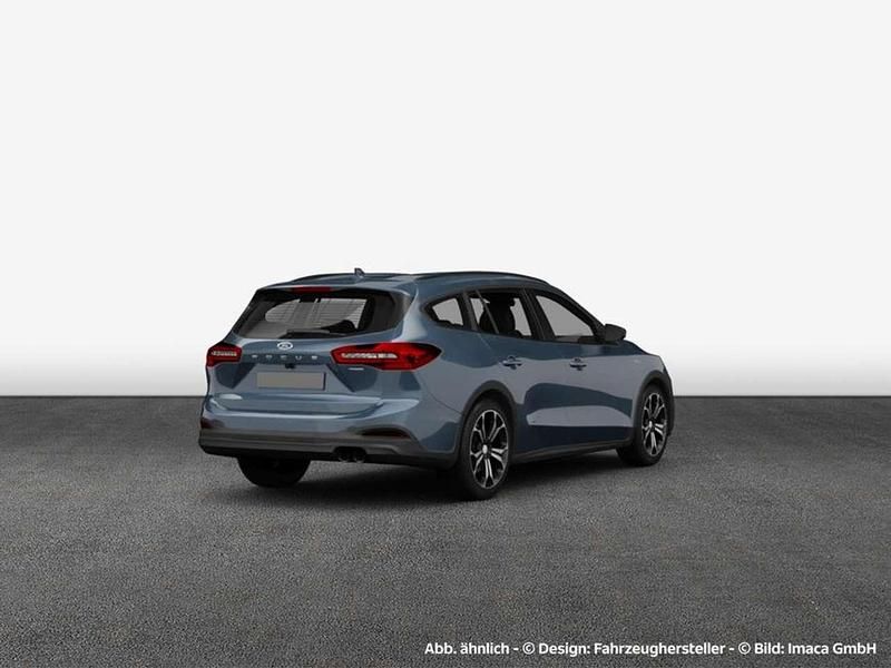 Second-hand Ford Focus ST-Line X 125 CP (91 kW) 2023 Albastru Break