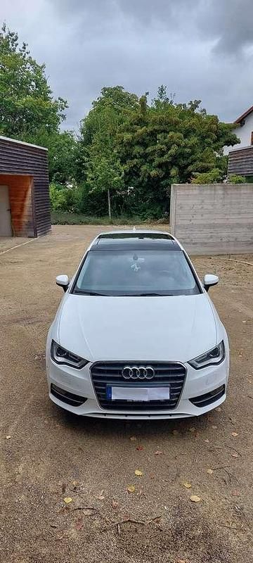 Gebraucht 2016 Audi A3 Sportback S-Line Kombi | 11.900 € (Etwas zu teuer) - Bild 1/4