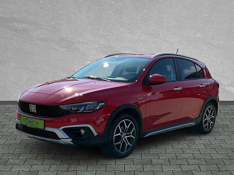 Kaminrot Gebraucht 2022 Fiat Tipo Red Limousine | 17.490 € (Teuer) - Bild 1/4