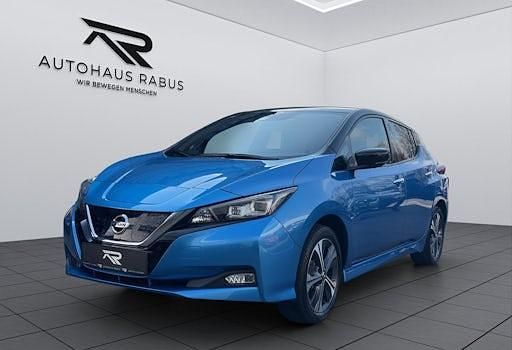Gebraucht Nissan Leaf Tekna 160 kW (218 PS) 2021 Blue metallic/dach black metallic (metallic) Kleinwagen