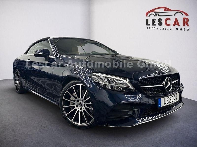 Gebraucht Mercedes C300 AMG 258 PS (189 kW) 2019 Blau Cabrio