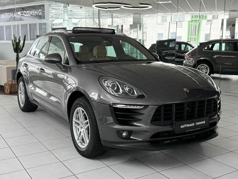 Grau Gebraucht 2015 Porsche Macan S SUV | 36.900 € (Guter Preis) - Bild 1/4
