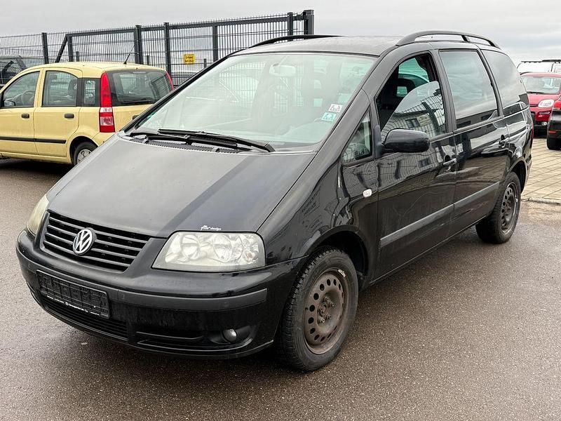 Schwarz Gebraucht 2002 VW Sharan Highline Van / Kleinbus | 1.450 € (Superpreis) - Bild 1/4