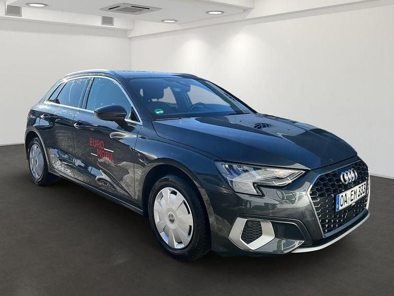 Second-hand Audi A3 Advanced Plus 150 CP (110 kW) 2024 Gri Berlinǎ