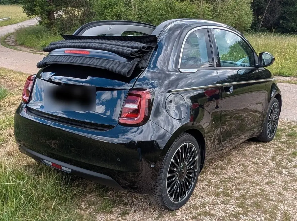 Gebraucht Fiat 500e La Prima 86 kW (118 PS) 2022 Schwarz Cabrio