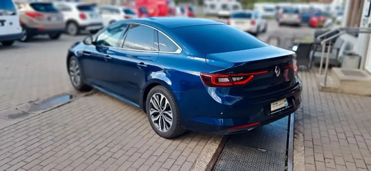 Gebraucht Renault Talisman Intens 160 PS (117 kW) 2016 Blau Limousine