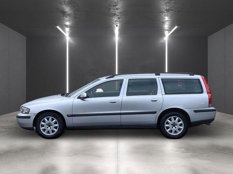 Gebraucht Volvo V70 170 PS (125 kW) 2002 Silber Kombi