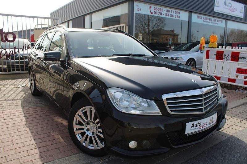 Gebraucht Mercedes C200 136 PS (100 kW) 2012 Schwarz Kombi