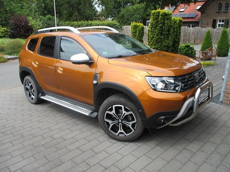 Gebraucht Dacia Duster Prestige 150 PS (110 kW) 2021 Orange SUV