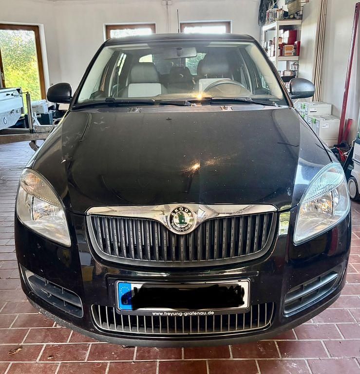 Schwarz Gebraucht 2009 Skoda Fabia Ambiente Kleinwagen | 1.750 € (Superpreis) - Bild 1/4