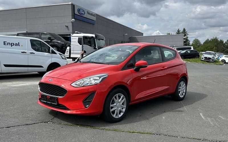 Rot Gebraucht 2018 Ford Fiesta Trend Kleinwagen | 5.430 € (Superpreis) - Bild 1/4