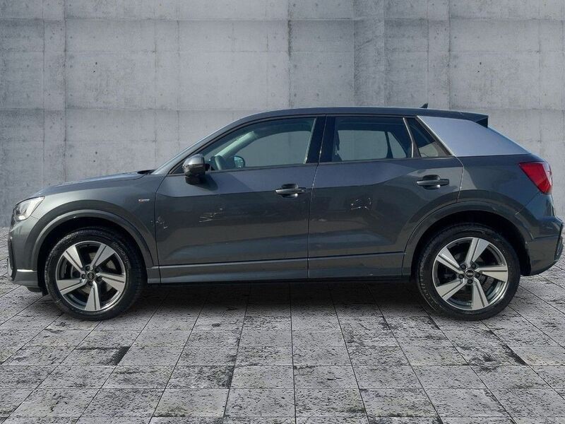 Gebraucht Audi Q2 S-Line 190 PS (139 kW) 2024 Grau SUV