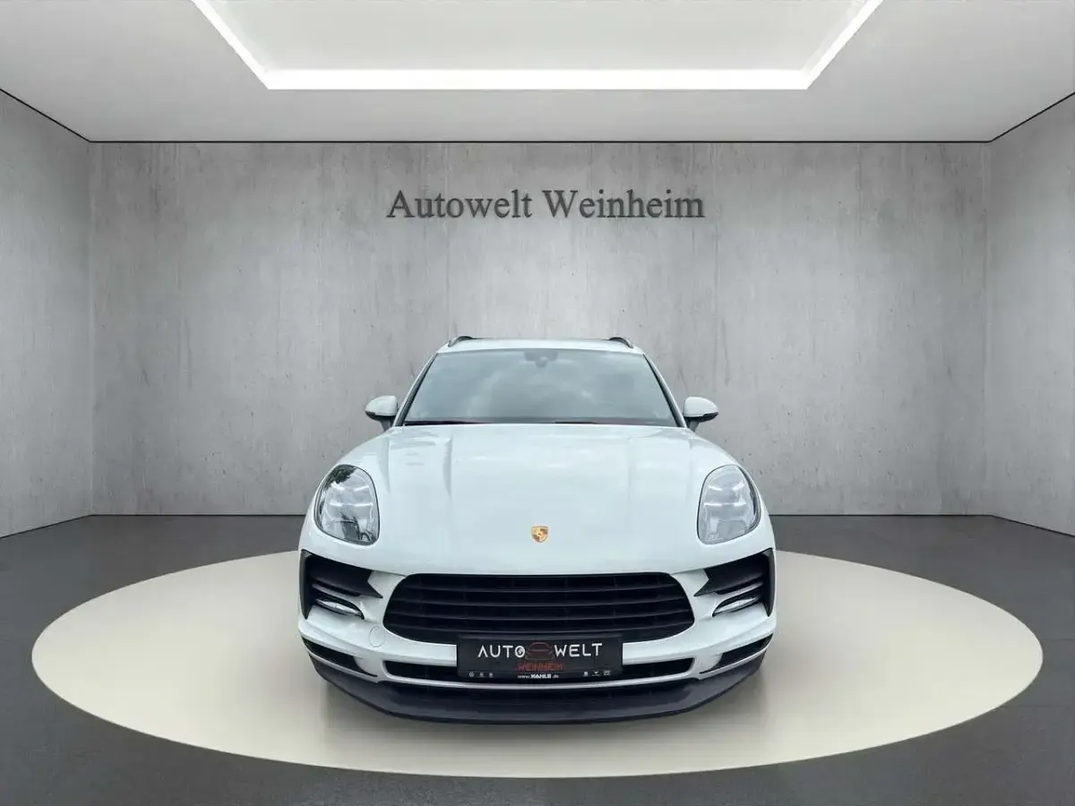 Gebraucht Porsche Macan Sport 245 PS (180 kW) 2020 Pure white/weiss SUV