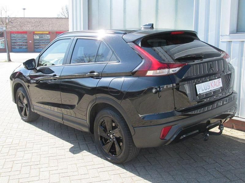 Gebraucht Mitsubishi Eclipse Cross 185 PS (136 kW) 2023 Schwarz (metallic) SUV