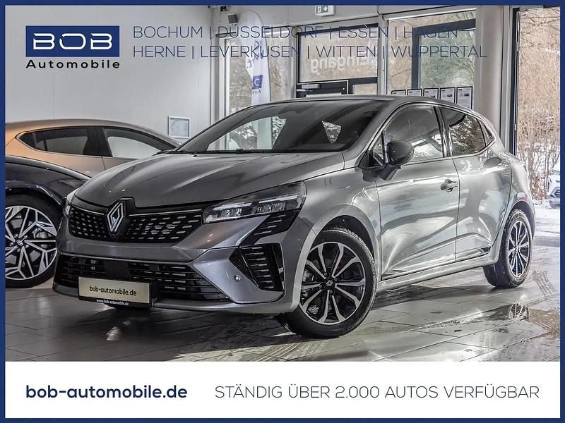 Grau Gebraucht 2025 Renault Clio V Techno Limousine | 17.887 € (Fairer Preis) - Bild 1/3
