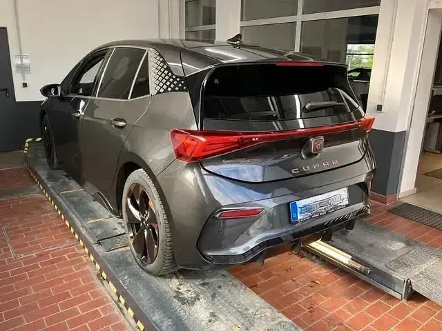 Gebraucht Cupra Born 169 kW (231 PS) 2024 Andere Kleinwagen