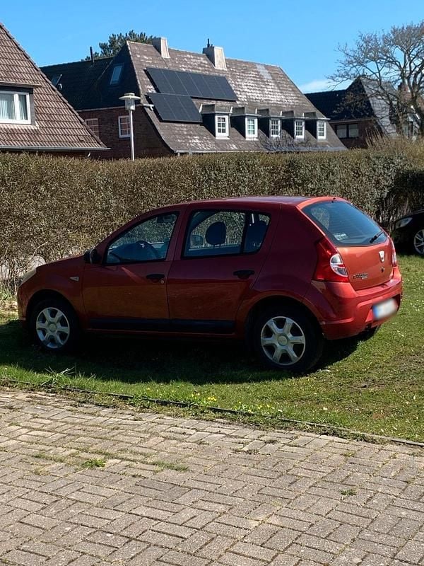 Second-hand Dacia Sandero 75 CP (55 kW) 2009 Roșu Hatchback