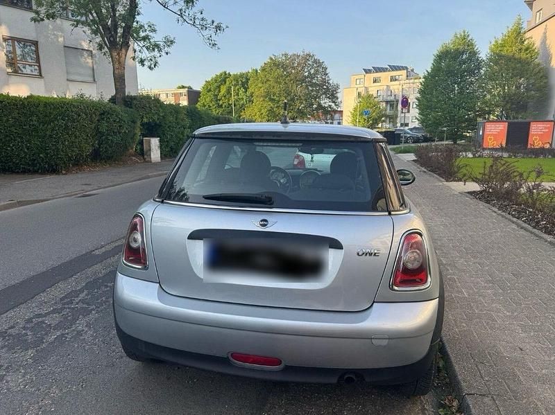 Gebraucht Mini ONE 75 PS (55 kW) 2009 Silber Kleinwagen