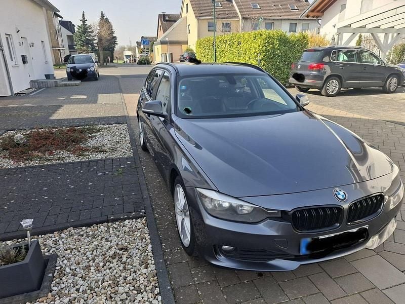 Gebraucht BMW 316 116 PS (85 kW) 2013 Grau Kombi