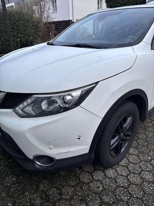 Gebraucht Nissan Qashqai Tekna 131 PS (96 kW) 2015 SUV
