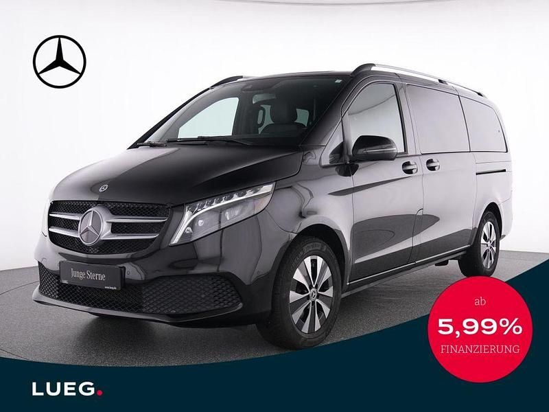 Schwarz Gebraucht 2024 Mercedes V250 Van / Kleinbus | 62.485 € (Superpreis) - Bild 1/4