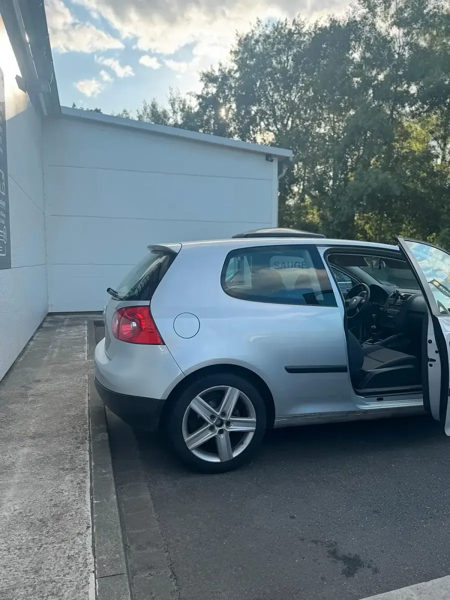 Occasion VW Golf 75 ch (55 kW) 2003 Argent Coupé