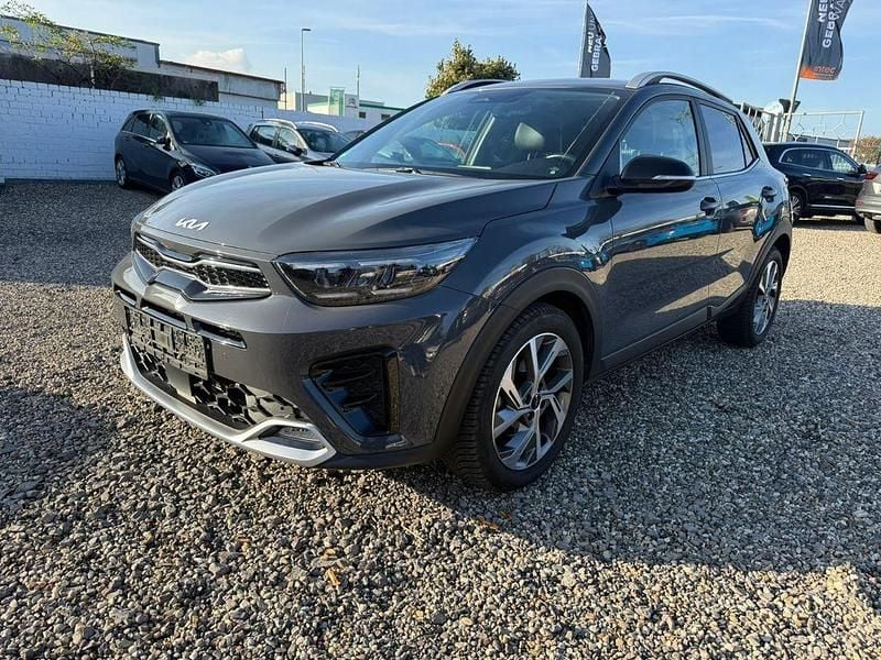 Grau Gebraucht 2023 Kia Stonic GT-Line SUV | 17.950 € (Guter Preis) - Bild 1/4