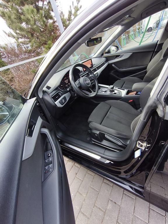 Gebraucht Audi A5 Sportback Advanced 190 PS (139 kW) 2019 Schwarz Kleinwagen