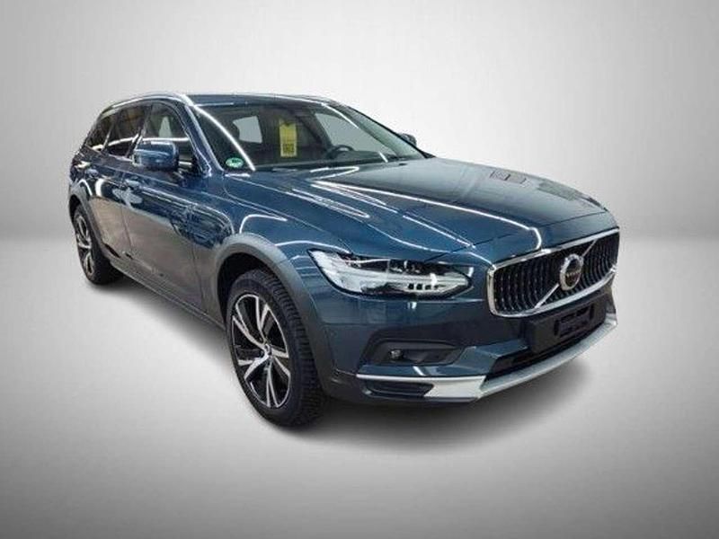 Gebraucht Volvo V90 CC Plus 250 PS (183 kW) 2024 Denim blue Kombi