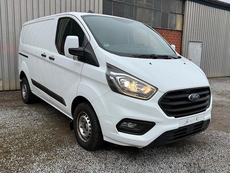 Gebraucht Ford Transit Custom 107 PS (78 kW) 2021 Weiß Van / Kleinbus