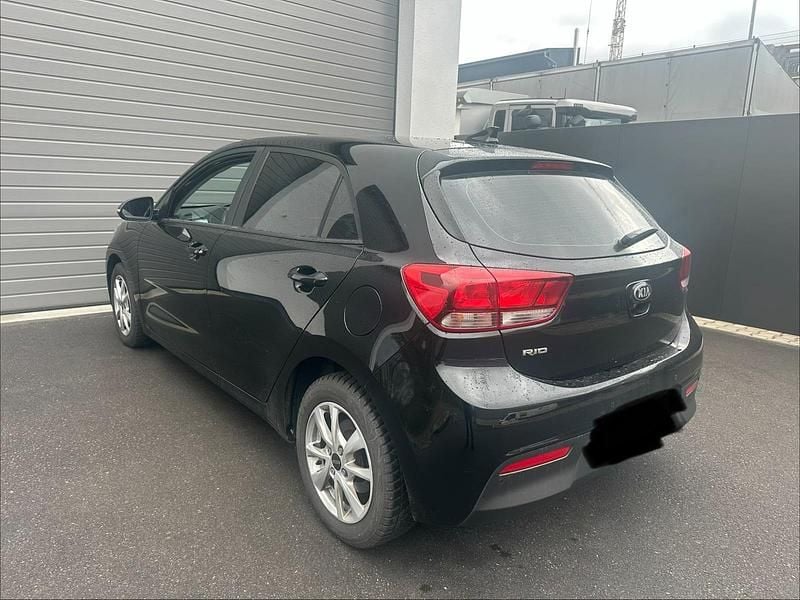Gebraucht Kia Rio 84 PS (61 kW) 2022 Schwarz Kleinwagen