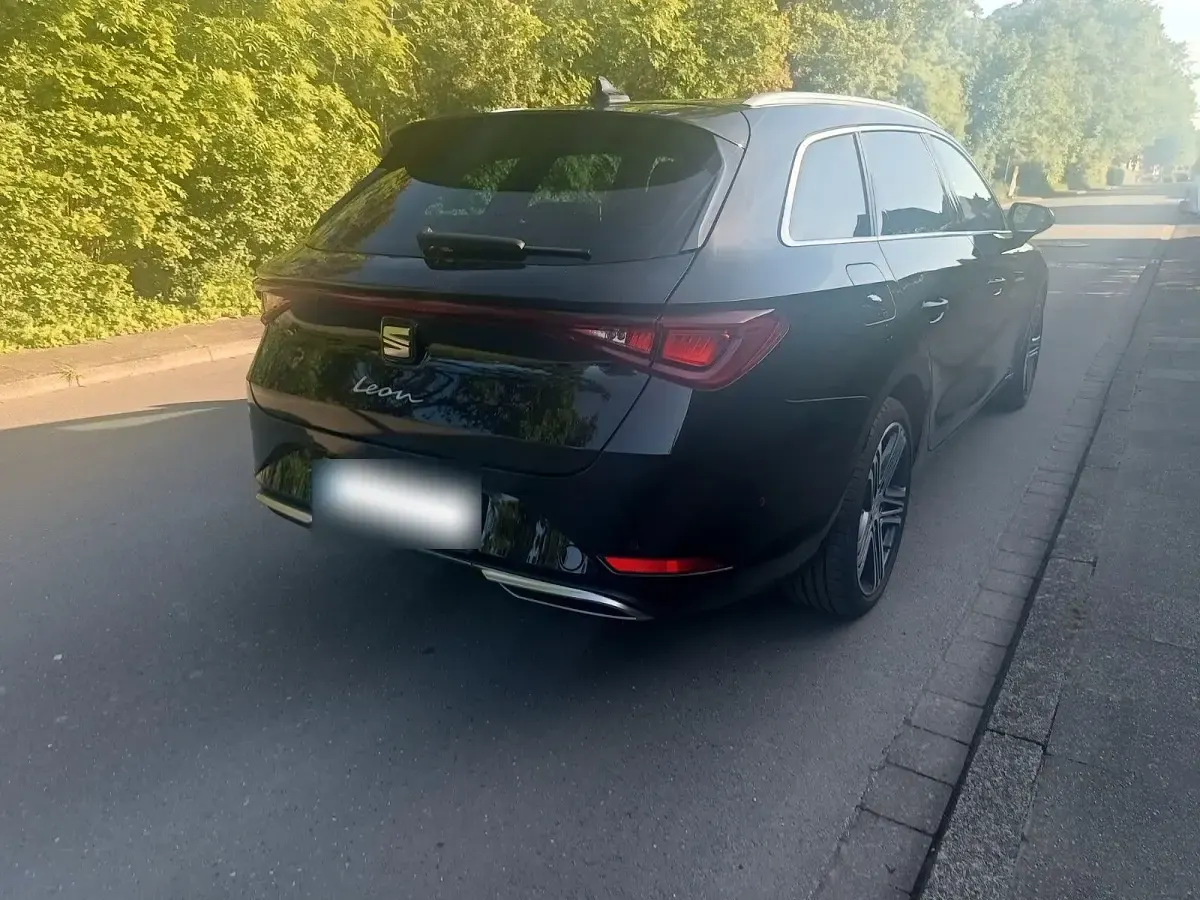 Gebraucht Seat Leon XCELLENCE 116 PS (85 kW) 2022 Schwarz Kombi