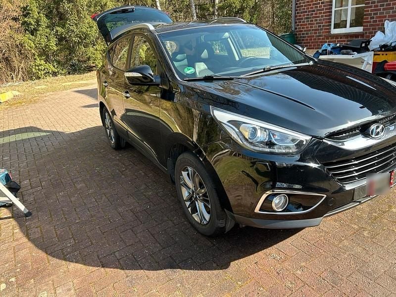 Gebraucht Hyundai ix35 166 PS (122 kW) 2015 Schwarz SUV