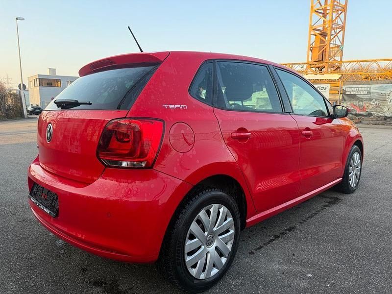 Gebraucht VW Polo 69 PS (50 kW) 2010 Rot Kleinwagen