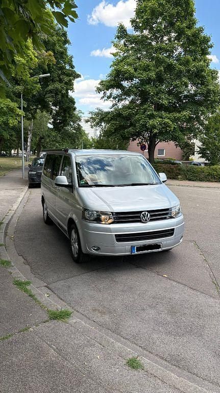 Silber Gebraucht 2013 VW T5 Van | 23.499 € - Bild 1/2