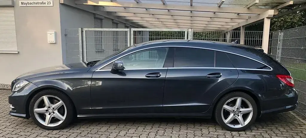 Gebraucht Mercedes CLS250 AMG line 224 PS (164 kW) 2015 Grau Coupé