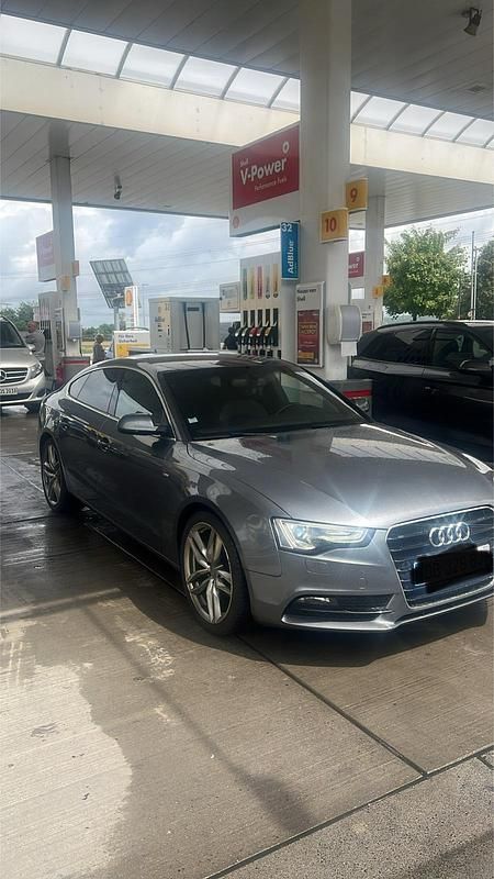 Grau Gebraucht 2013 Audi A5 Coupé | 10.600 € (Guter Preis) - Bild 1/4