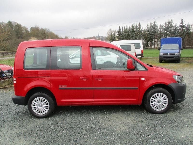 Usata VW Caddy 105 CV (77 kW) 2014 Rosso Monovolume