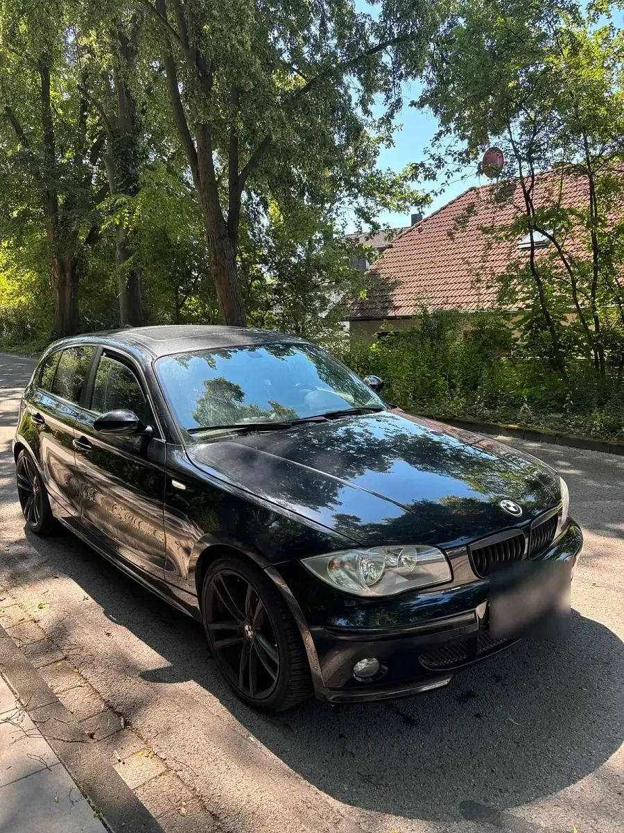 Gebraucht BMW 118 129 PS (94 kW) 2006 Schwarz Kleinwagen