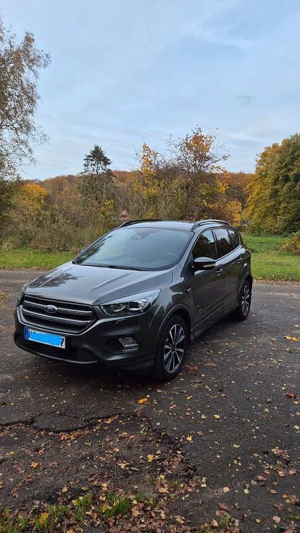 Gebraucht Ford Kuga ST-Line 175 PS (128 kW) 2018 Grau SUV