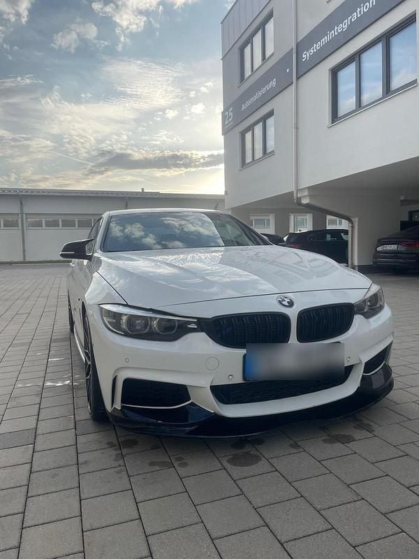 Weiß Gebraucht 2014 BMW 435 Coupé | 25.225 € - Bild 1/4
