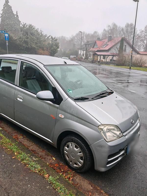 Grau Gebraucht 2005 Daihatsu Cuore Kleinwagen | 500 € (Superpreis) - Bild 1/4