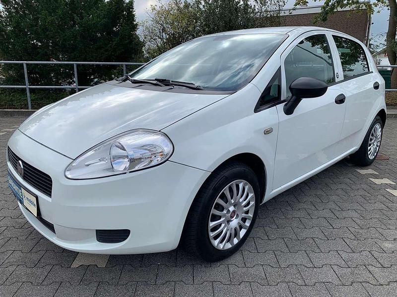 Wess Gebraucht 2011 Fiat Grande Punto Kleinwagen | 5.900 € - Bild 1/4
