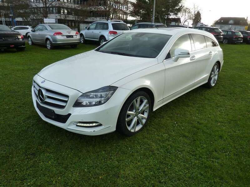 Diamantweiß metallic bright Gebraucht 2013 Mercedes CLS350 Shooting Brake Kombi | 19.800 € (Fairer Preis) - Bild 1/4