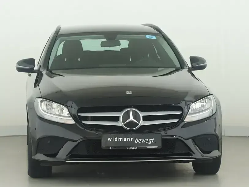 Gebraucht Mercedes C200 160 PS (117 kW) 2019 Schwarz Kombi