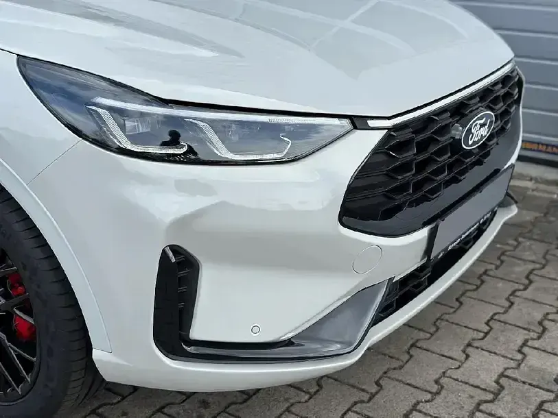 Neu Ford Kuga 182 PS (133 kW) 2026 Weiß SUV