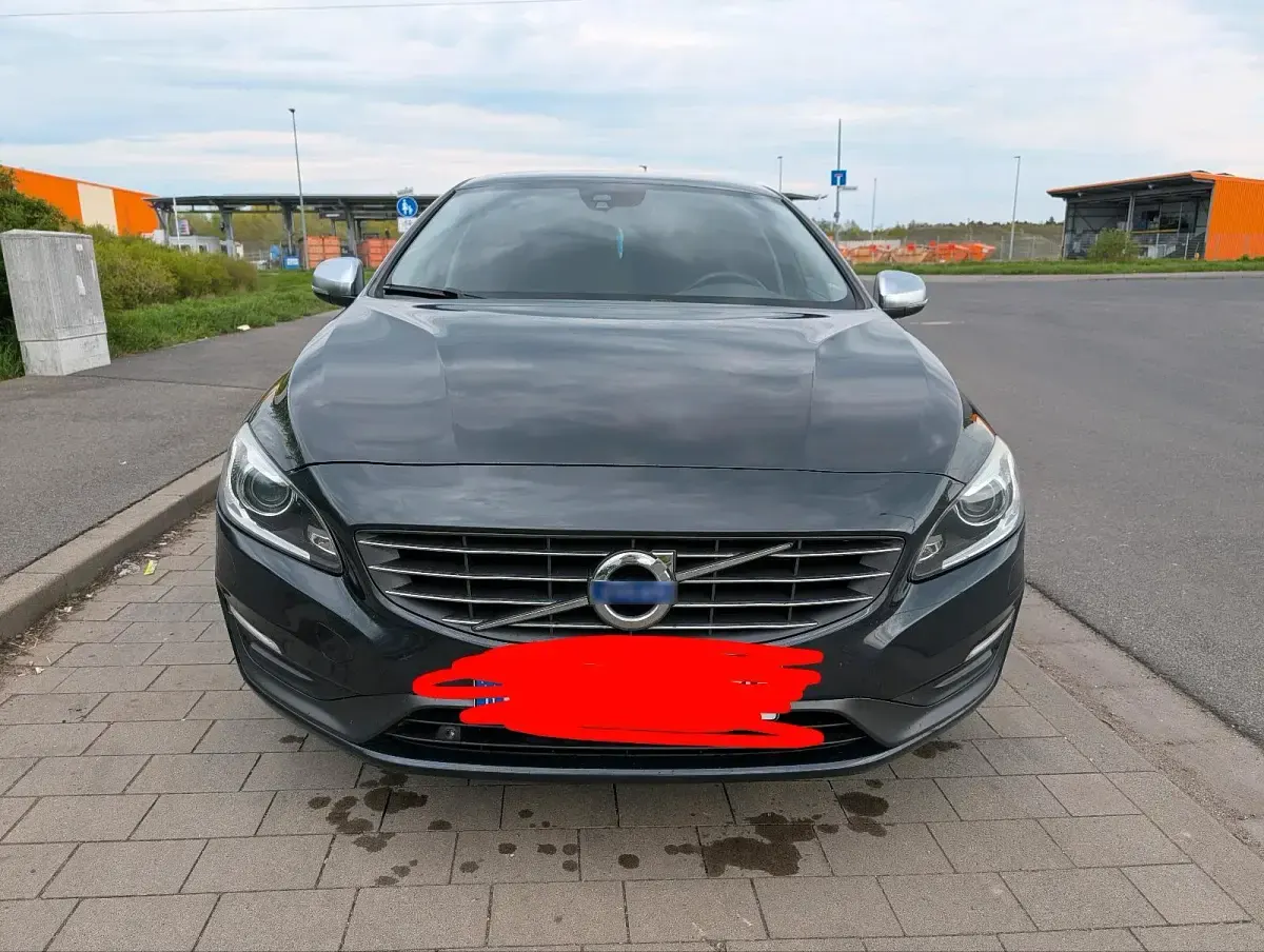Second-hand Volvo V60 163 CP (119 kW) 2015 Gri Break