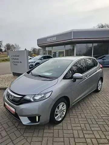 Gebraucht Honda Jazz Comfort 102 PS (75 kW) 2016 Tinted silver metallic Kleinwagen