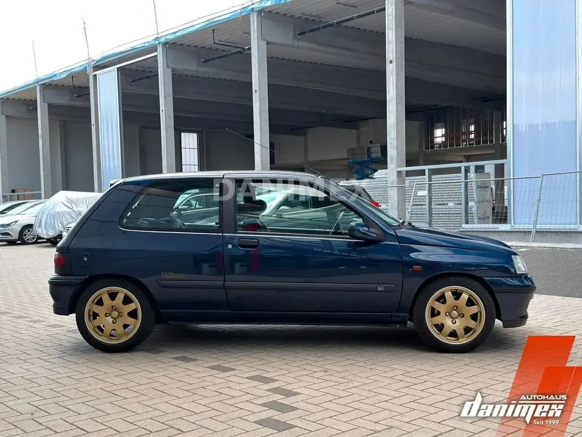 Gebraucht Renault Clio 147 PS (108 kW) 1995 Blau Limousine
