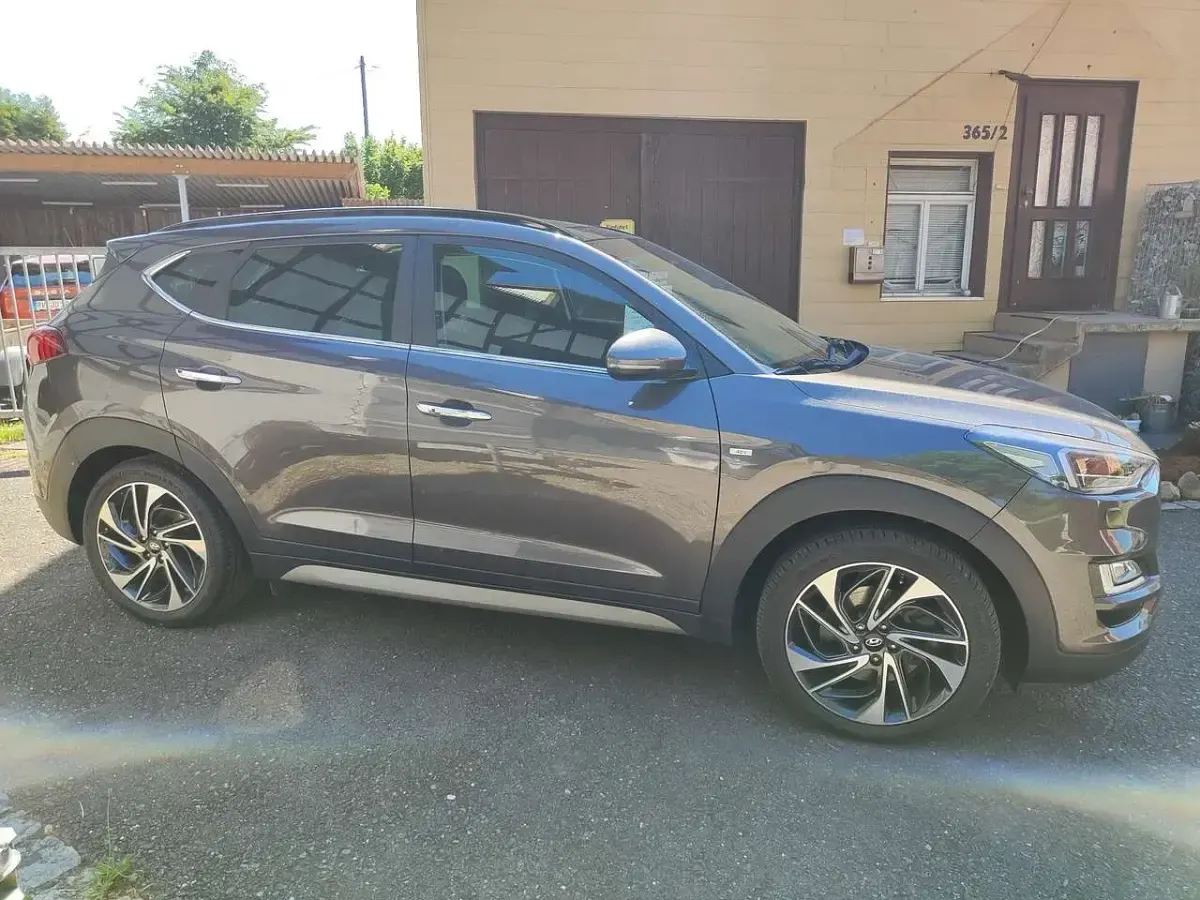 Gebraucht Hyundai Tucson Premium 185 PS (136 kW) 2019 Grau SUV
